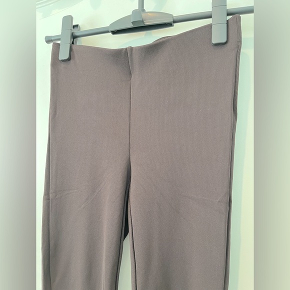 Aritzia Wilfred Mid Rise Kick Flare Candace Pants Stretchy Ribbed Mocha Brown - Picture 8 of 16